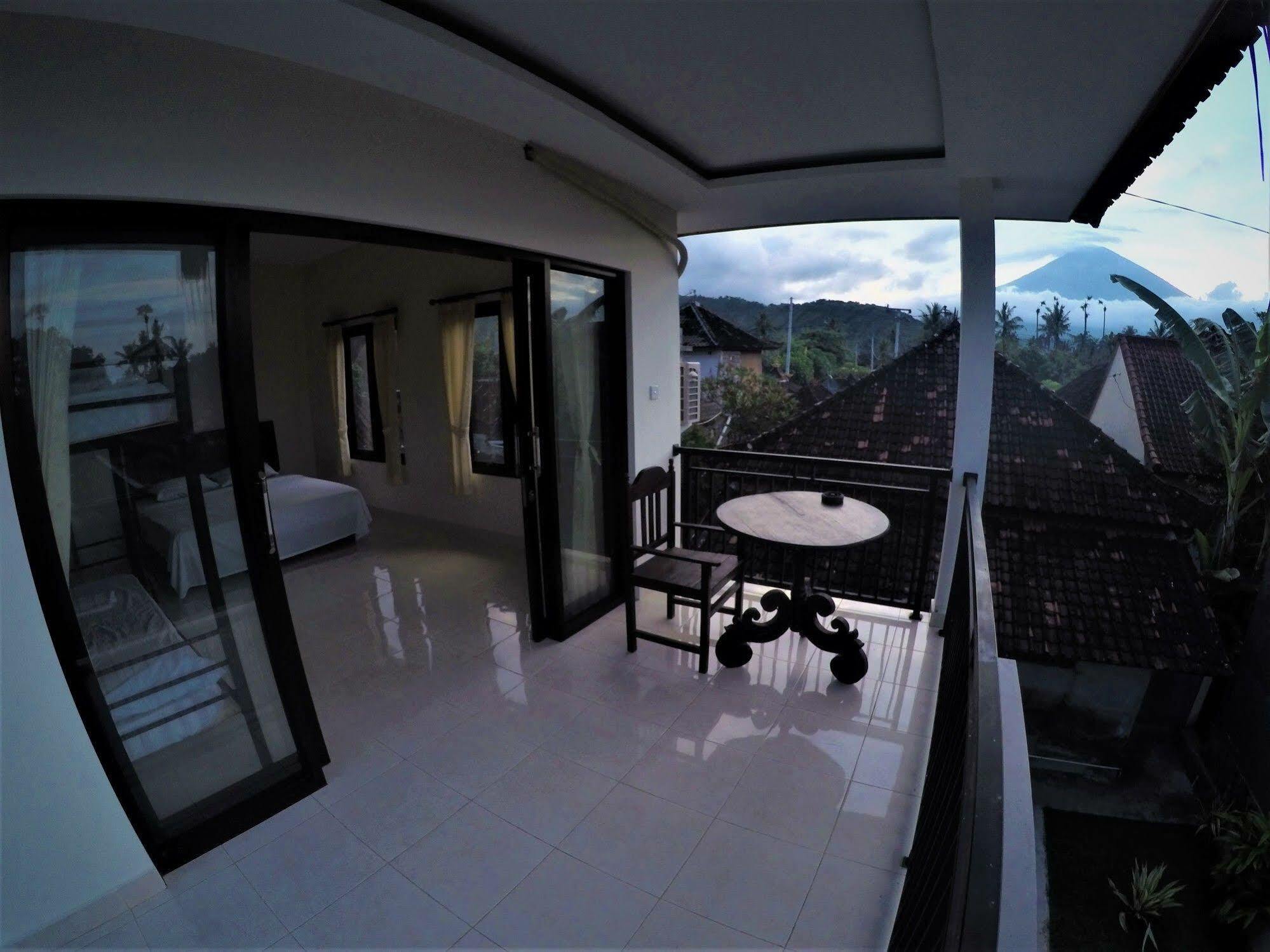 Bali Fab Dive Center Hostel อาเม็ด ภายนอก รูปภาพ