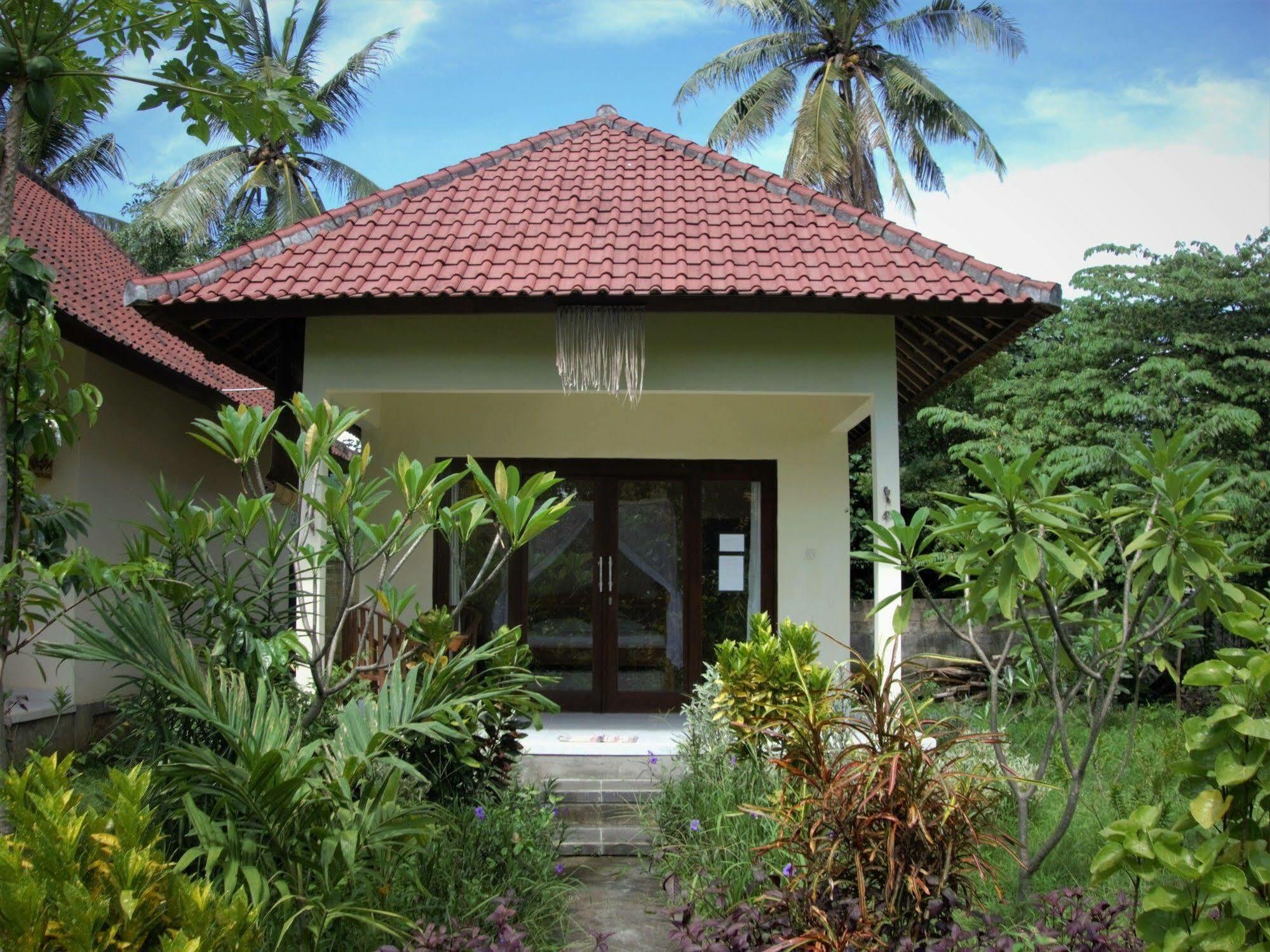 Bali Fab Dive Center Hostel อาเม็ด ภายนอก รูปภาพ