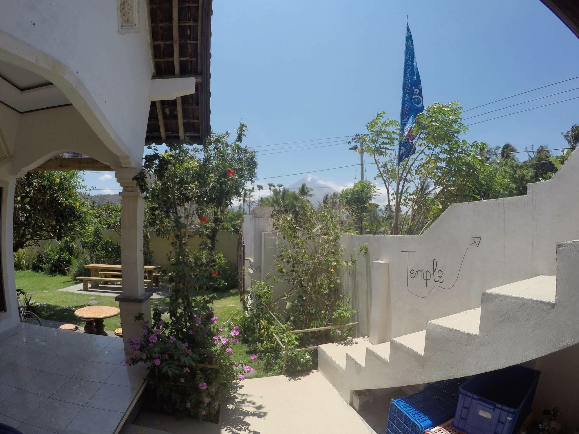 Bali Fab Dive Center Hostel อาเม็ด ภายนอก รูปภาพ