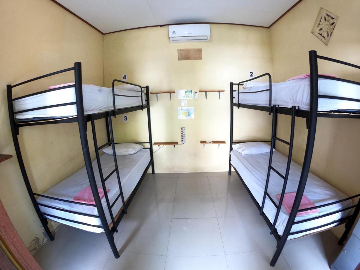 Bali Fab Dive Center Hostel อาเม็ด ภายนอก รูปภาพ